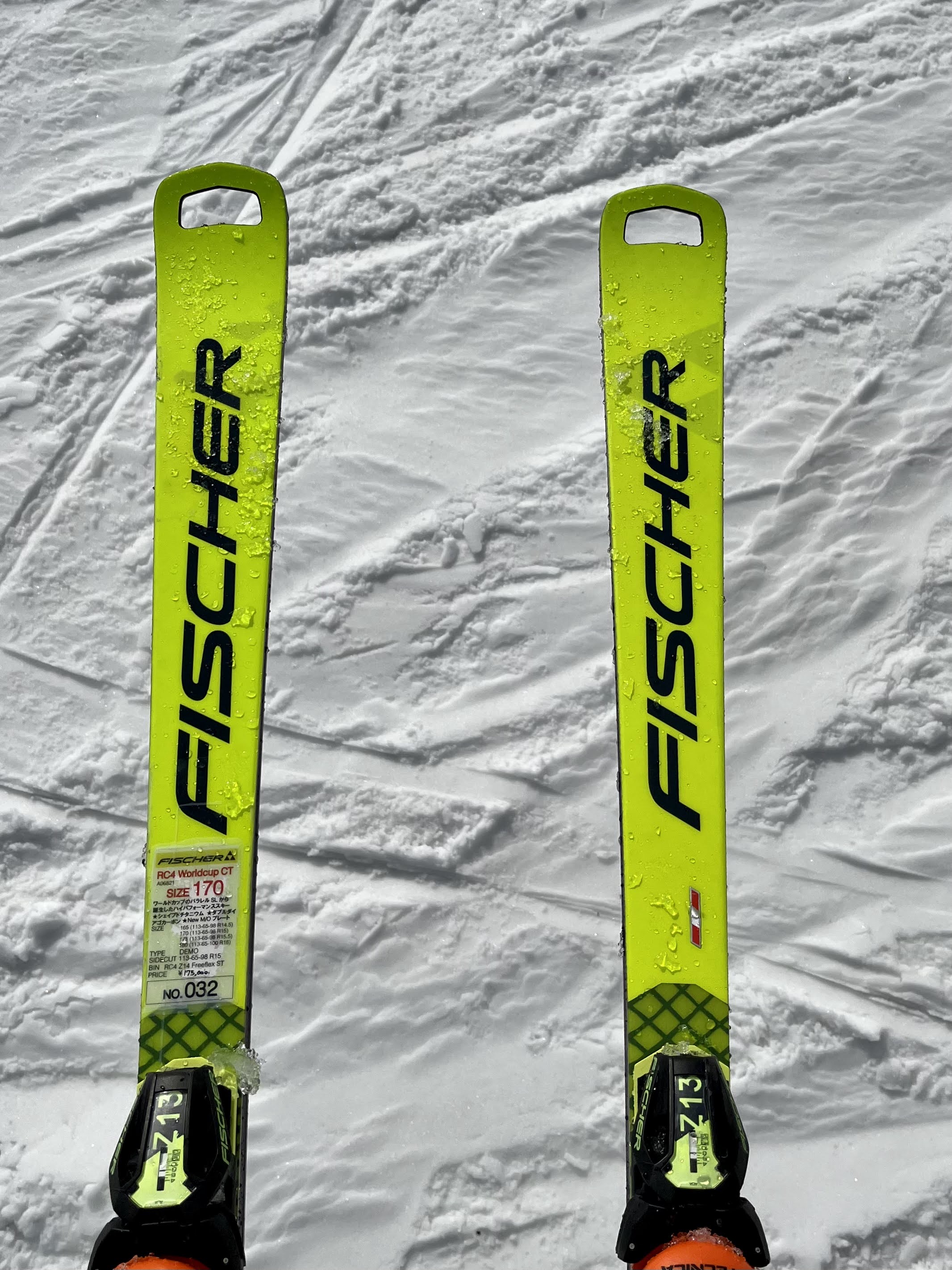 ◆ スキー FISCHER RC4 W.C. 180 カービングスキー スキー板